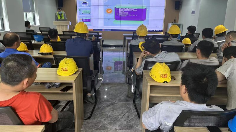 小标题：二战考生英语作文痛点分析
