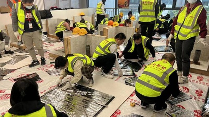 K12网课的价格主要由以下几部分构成：